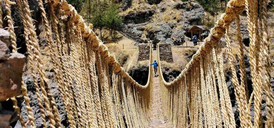 1 day excursion to Qeswachaka bridge and the 4 lagoons - 4:00 a.m. Pickup and the Drive South: The Tradeoff