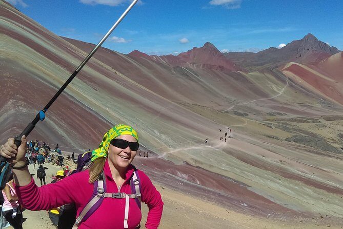 1-Day Tour Rainbow Mountain from Cusco - Descent and lunch: plan on staying warm all the way back