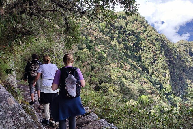 2-Day & 1-Night Private Inca Trail from Cusco to Machu Picchu - Day 2: bus up to Machu Picchu, guided walk, then time to explore