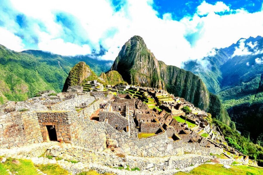 2-Day Inca Trail Hike to Machu Picchu & Panoramic Train - The Vistadome ride back to Cusco: comfort, views, and an early evening finish