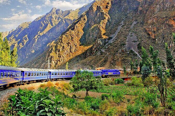 2-Day Machu Picchu Tour by Expedition Train or Voyager Train - The Ollantaytambo to Aguas Calientes train ride: where the day gets scenic