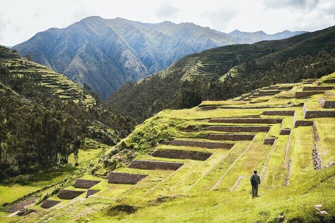 2 Day Sacred Valley and Machu Picchu Guided Tour from Cusco - Ending Day 1 with the train to Aguas Calientes