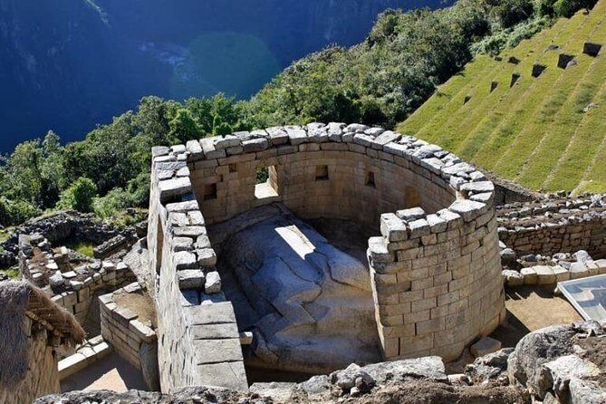 2 Day Sacred Valley and Machu Picchu Tour - Chinchero Textiles: The Craft You Can See Up Close
