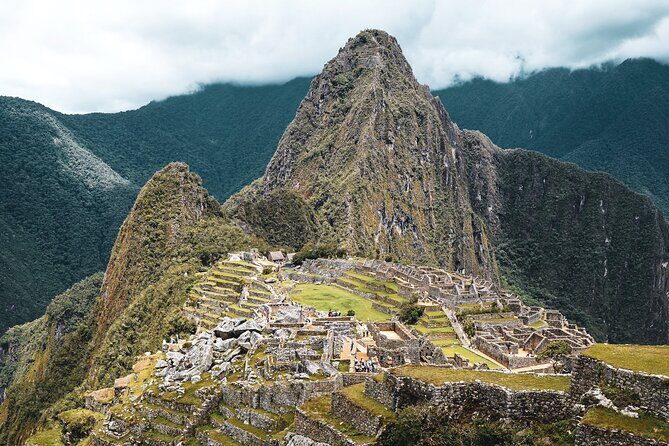 2-Day Short Inca Trail to Machu Picchu with Scenic Train - Choosing how you spend your Machu Picchu time (Huayna Picchu or Machu Picchu Mountain)