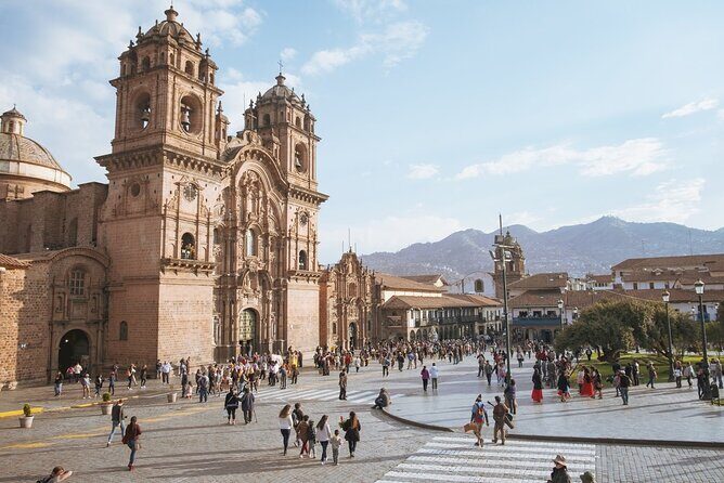 2-Day Tour of the Sacred Valley and Machu Picchu by Train - Choosing Voyager vs Vistadome 360°: a practical decision