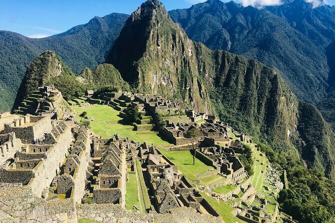2 Day Tour to Machupicchu by Minivan - Cusco pickup to Ollantaytambo: start early, travel smart