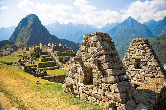 2 Days and 1 Night Private Tour in Machu Picchu and Huayna Picchu - Machu Picchu time: stepped terraces and guided context