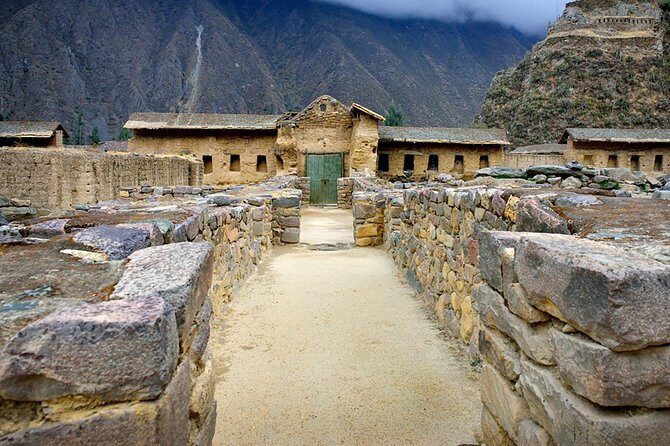 3-Day All-Inclusive Tour: Cusco City, Sacred Valley, Machu Picchu - Transport and tickets: what to watch for with train and bus timing
