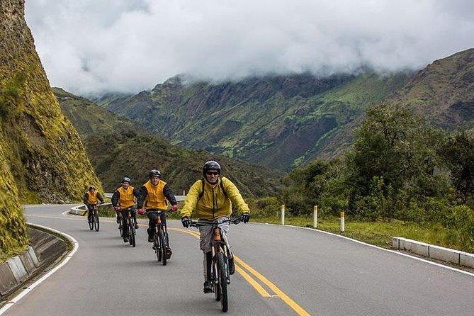 3Day Inca Jungle Adventure Hike|| Biking-Rafting-zip line,Private - Santa María rafting: adrenaline now, shower later