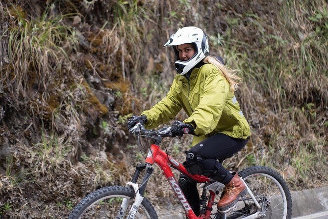 4-Day Adventure Tour: Inca Jungle Trail to Machu Picchu - Gear, safety, and the small-group pace