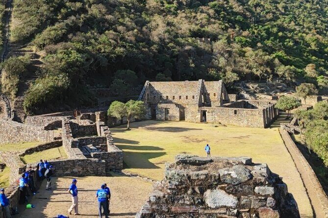 4 - Day Choquequirao Trek with Camping via Chikiska from Cusco - Day 4: the Capuliyoc viewpoint, lunch in Cachora, and the drive home