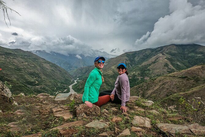 4-Day Machu Picchu with Biking, Inca Trail, Rafting and Ziplining from Cusco - Lodging and meals: the part that protects your energy