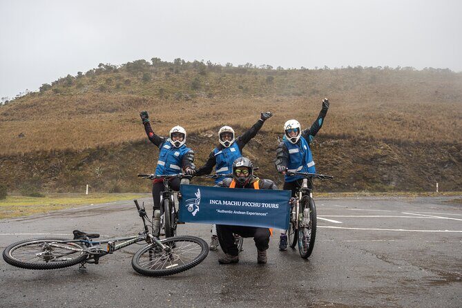 4-Day Machu Picchu with Biking, Inca Trail, Rafting and Ziplining from Cusco - Santa María rafting: jungle fun with real safety structure