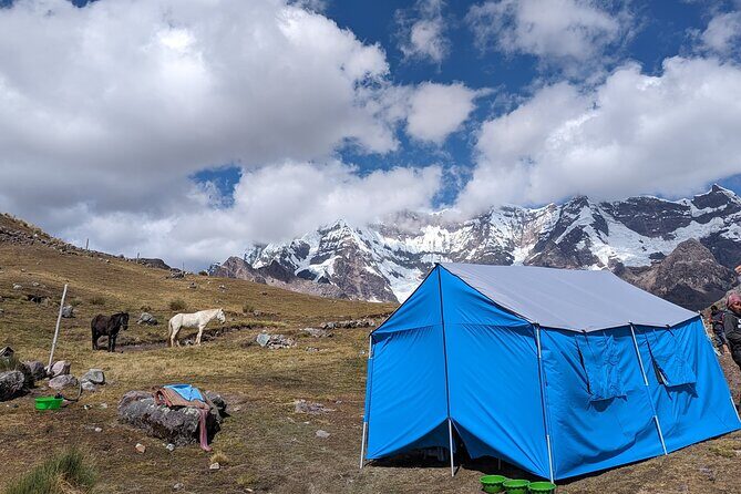4-Day Tour in Ausangate Trek and Rainbow Mountain of Cusco - Day 1: Pukutuni School, Ausangate faces, Upis Hot Springs