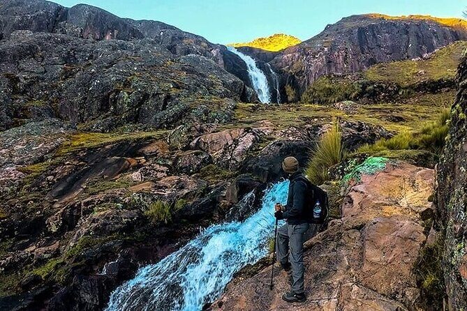 4-Day Ultimate Guided Inca Trail Trek to Machu Picchu - Altitude, pace, and what to pack so you stay warm (and dry)