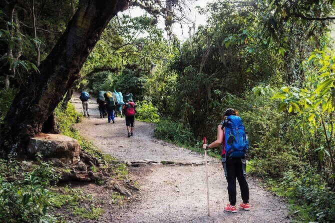 4 Days Inca Trail Adventure to Machu Picchu - Cusco at 4:30 AM: The Inca Trail Starts Before You’re Fully Awake