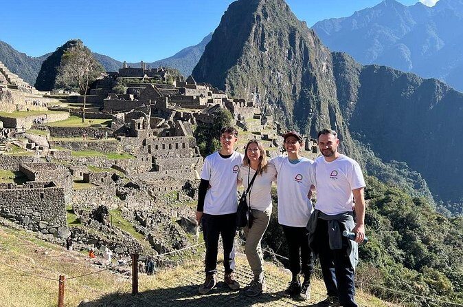 5-day adventure Trek Salkantay to Machu Picchu - Day 4: Llactapata Views, Hidroeléctrica, and the Big Descent to Town