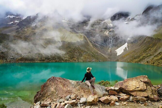 5-day adventure Trek Salkantay to Machu Picchu - Salkantay Pass Day: 10–11 Hours of High Views and Long Descent Discipline