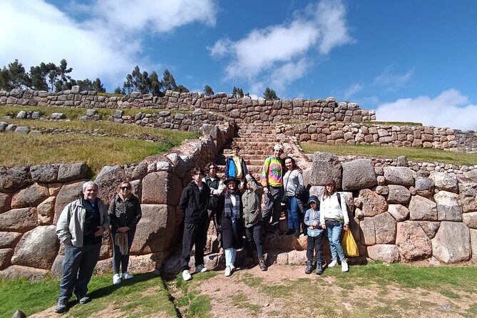 5-Day Tour to Machupicchu, Sacred Valley and Rainbow Mountain - Day 1 in Cusco: Qorikancha, Sacsayhuamán, and the Sacred water sites