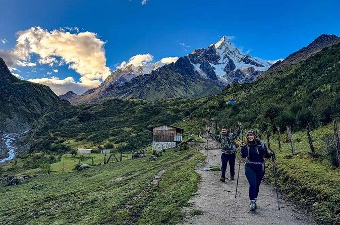 5 Days Salkantay Trek - Soraypampa at 3,900 m and Humantay Lake at 4,200 m