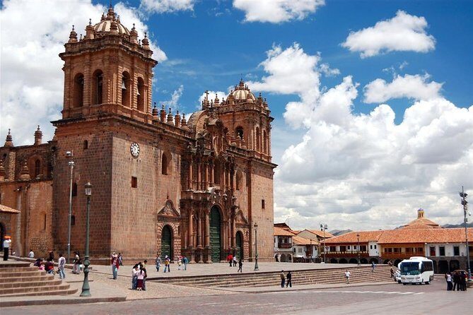 7-Day: Sacred Valley, MachuPichu, Rainbow Mountain, Humantay Lake - Day 2 Sacred Valley to Aguas Calientes: Pisac, Urubamba lunch, Ollantaytambo train connection