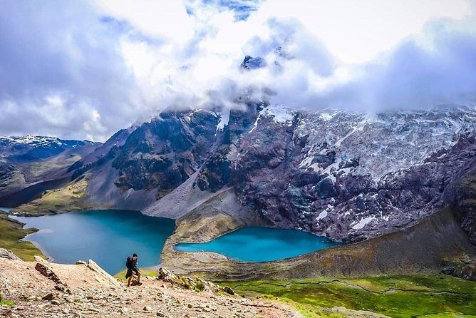 7 Lakes of Ausangate Full Day Tour from Cusco - The hike itself: reaching seven turquoise lakes near Ausangate
