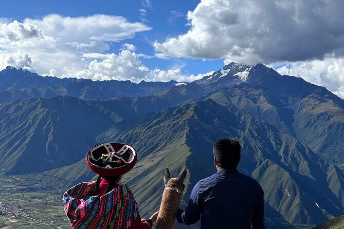 Alpaca Walk over the Sacred Valley of the Incas from Cusco - Getting there: the meeting point is Sky Dome Peru, and transport is on you