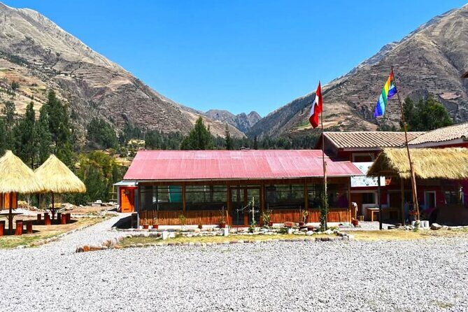 Ausangate Glaciers and Colourful Lagoons Tour - short walk - Cusipata lunch and the ride back to Cusco