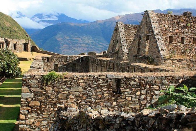 Choquequirao Trek 4 Days The Lost City of The Inkas - Day 3: Choquequirao Sunrise, 4 Hours of Ruins, Then Back Down