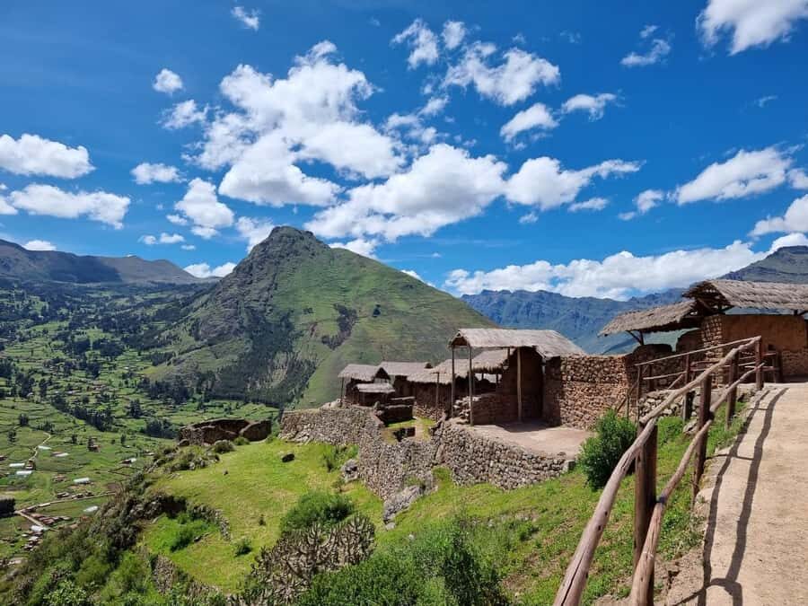 City Tour Cusco & Valle Sagrado Pisac mas Almuerzo - Cusco hotel pickup and how the 8-hour loop really feels