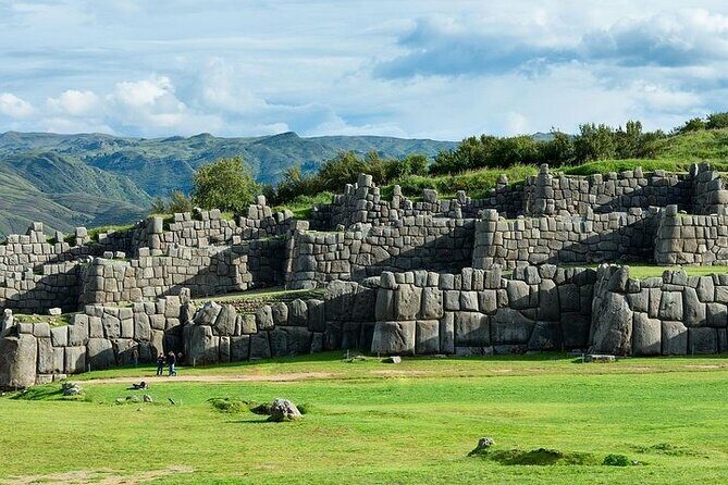 City Tour in Cusco - Sacsayhuaman: a guided hour at the stone fortress (and ticket free)