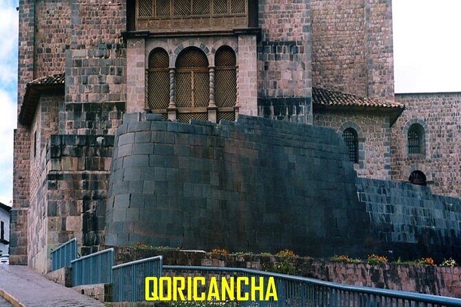 City Tours in Cusco -with income - Stop 2: Qorikancha and the Inca thread (with artwork attention)