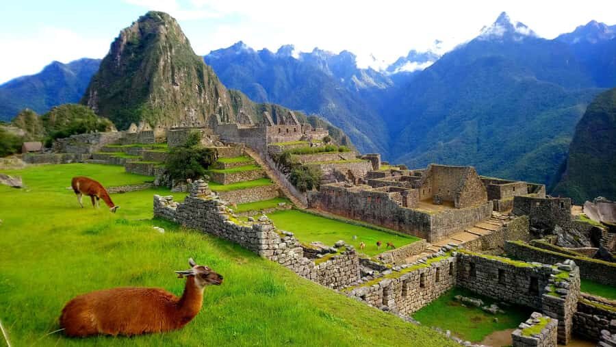 Cusco: 4-Day Inca Trail to Machu Picchu with Accommodation - Price and value: what $470 covers (and what it doesn’t)