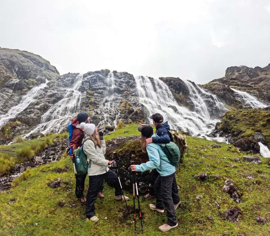 Cusco: 4-Day Lares Trek to Machu Picchu with Panoramic Train - Day 4: Sunrise Machu Picchu Walk-Through and Vistadome Back to Ollantaytambo