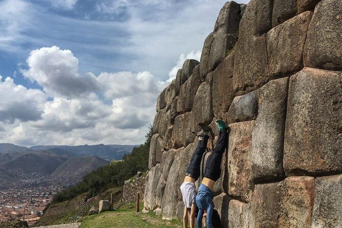 Cusco 4-Hour Private Tour Including Sacsayhuaman and Qenqo - Q’enqo: the zig-zag canal and the mystery purpose