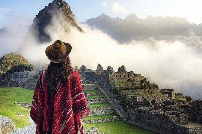 Cusco Amazon Sacred Valley & Machupicchu Tour 10 Days - Sacred Valley by private bus: Moray agriculture and salt mines that make sense