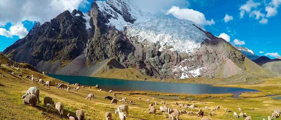 Cusco: Ausangate Tour 7 Lagoons full day - Apu Ausangate Views and the Photo Stops That Matter