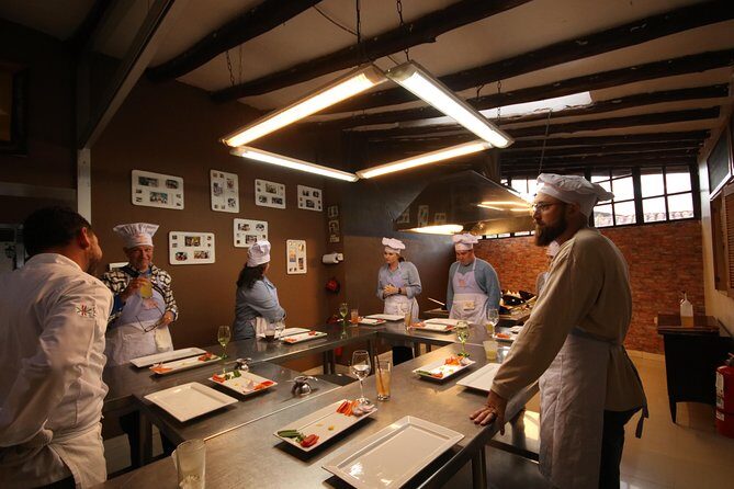 Cusco Billingual Cooking Class at 6pm - Ceviche in a Cusco kitchen: making it the Peruvian way