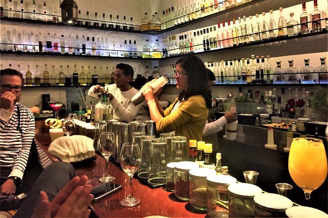 Cusco by Night: Walking tour, Pisco Sour Lesson, Dinner - Plaza de Armas, Cathedral of Cusco, and the Twelve-angled stone