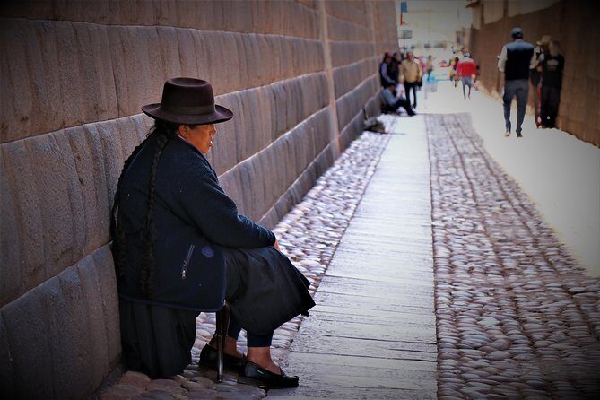 Cusco by Night: Walking tour, Pisco Sour Lesson, Dinner - Should you book Cusco by Night?