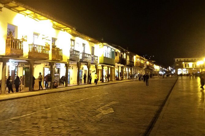 Cusco by Night: Walking tour, Pisco Sour Lesson, Dinner - Museo del Pisco: hands-on learning you can actually use