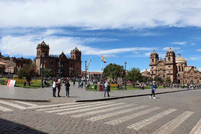 Cusco Cathedral Admission Ticket - Self-guided vs. adding a guide: what changes in your experience