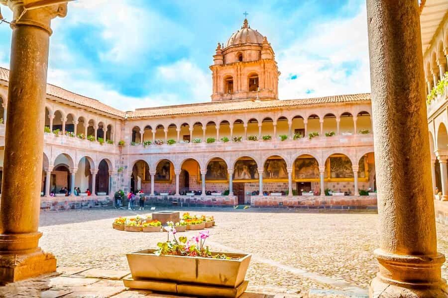 Cusco: City and Nearby Ruins 5-Hour Guided Tour - First Stops in Cusco: Coricancha and the Plaza de Armas