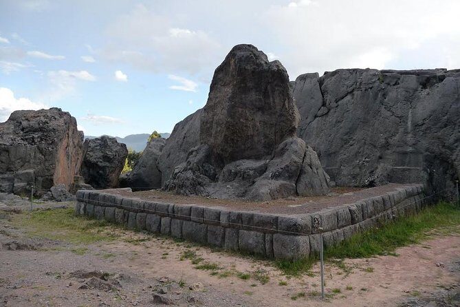 Cusco City Tour (Half Day Tour) - Stop 3: Sacsayhuaman’s Carved Rocks and Overlapping Platforms