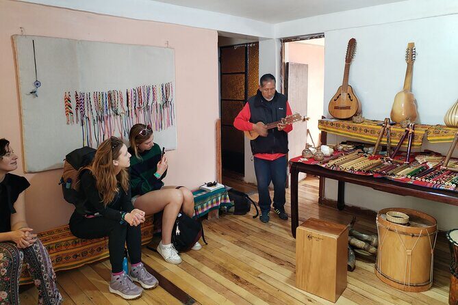 Cusco: Cultural & Historic Walking Tour with Local Drinks - Sapanatiana: the colonial aqueduct meets an Inca ceremonial site