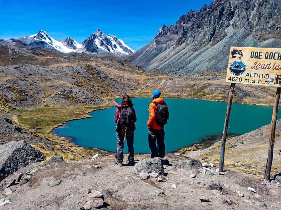 Cusco: Day Trip to the 7 Ausangate Lagoons with Lunch - The 2-hour walk to the first viewpoint