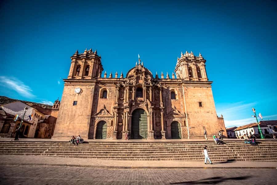 Cusco: Half-Day City and Nearby Archaeological Sites Tour - Sacsayhuaman: the uphill fortress that makes you think about engineering