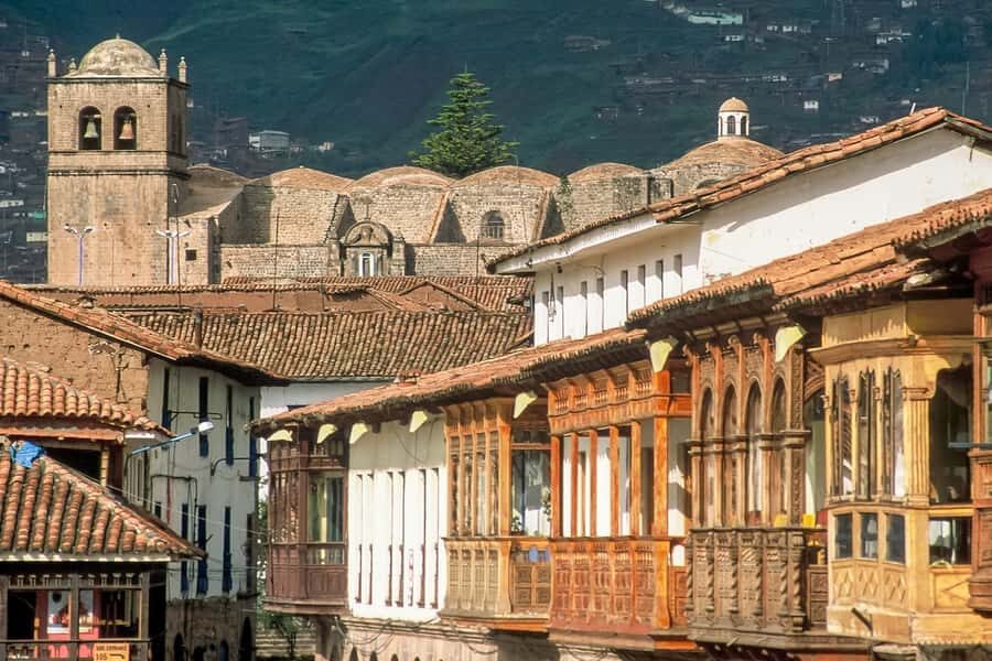 Cusco: Half-Day City and Nearby Archaeological Sites Tour - What the guide adds: turning stones into a story