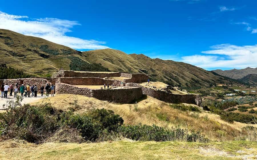 Cusco: Half-day city tour with Coricancha + 4 ruins - Sacsayhuamán: mortarless stones and the 80-ton wow factor