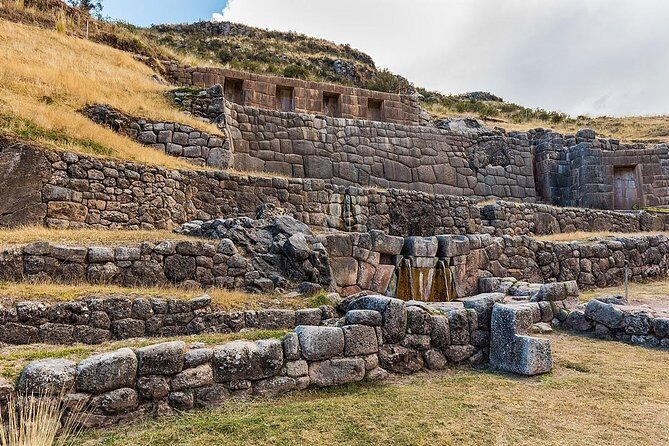 Cusco Half Day Tour: Cathedral, Qorikancha & 4 Inca Ruins - Q’enqo Temple: The Monolith Labyrinth and the Ritual Theories